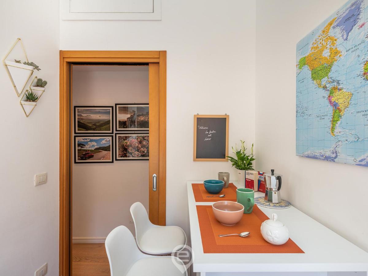 Appartement La Finestra Sul Corso à Cagliari Extérieur photo