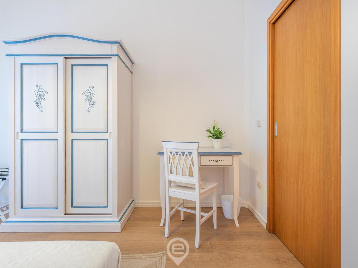 Appartement La Finestra Sul Corso à Cagliari Extérieur photo