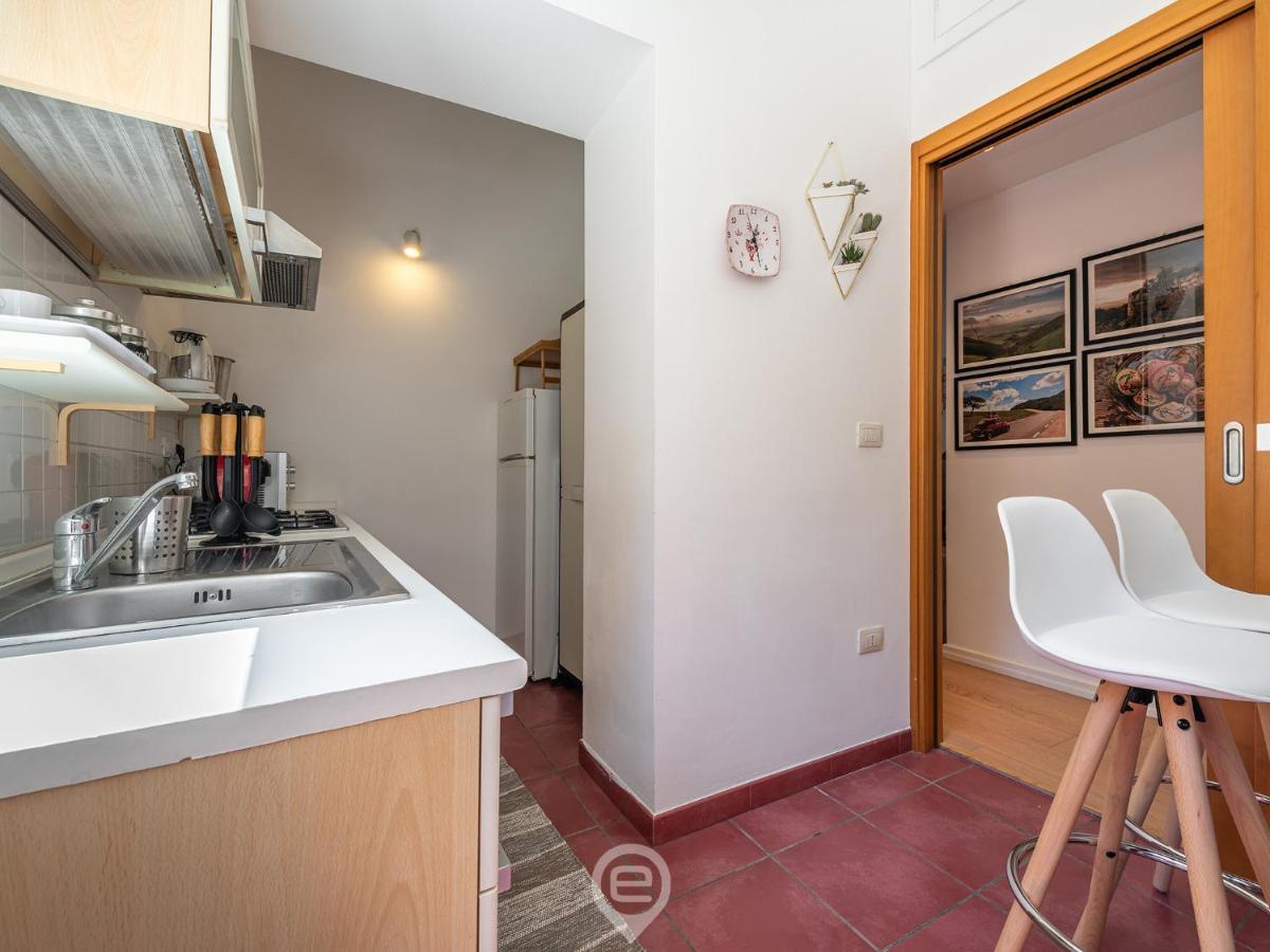 Appartement La Finestra Sul Corso à Cagliari Extérieur photo